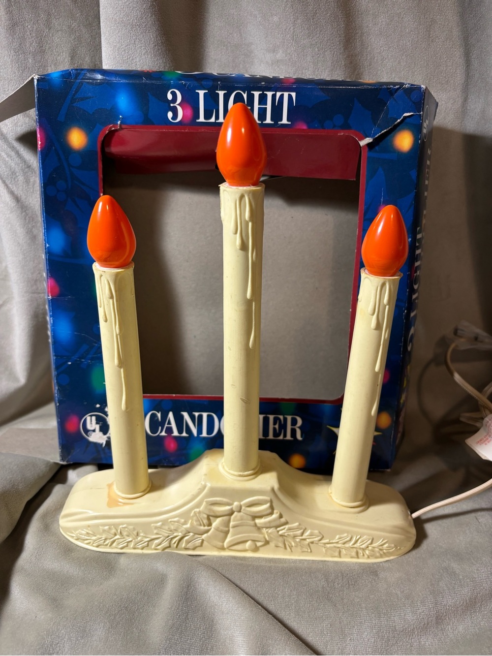 Vintage Cream 3-Light Electric Candle Holder with Orange Flame Tips